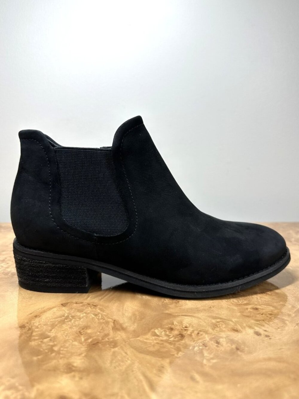 Blondo B6500 Waterproof Black Suede Chelsea Ankle Boots Womens 8.5 M